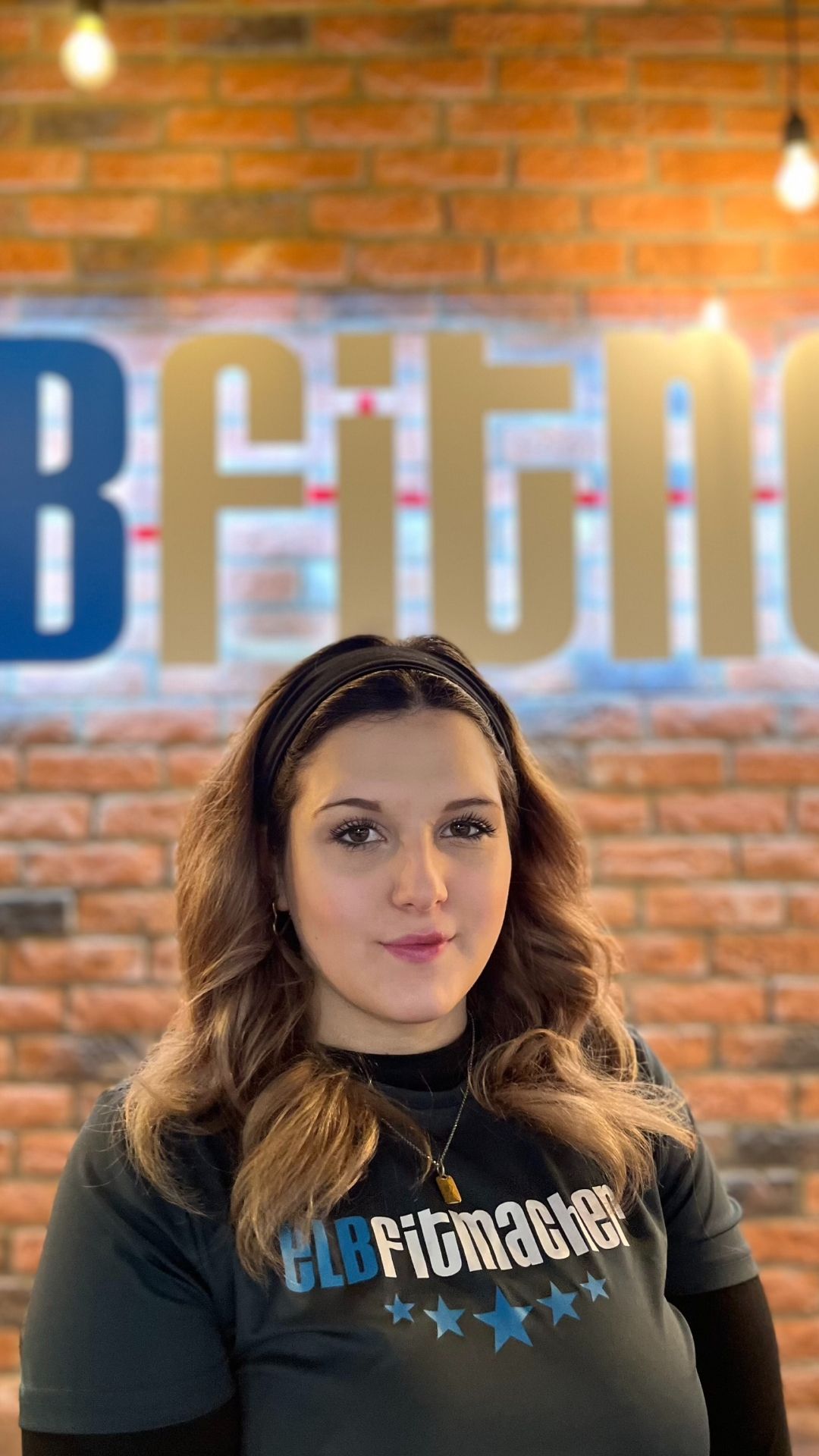 Mitarbeiterwand Elb LC.jpg